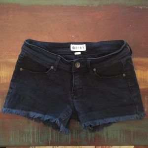 ROXY cutoff shorts
